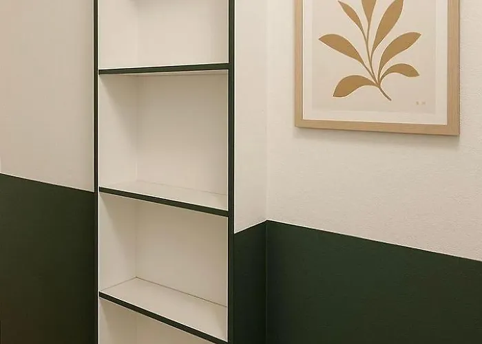 Grand Neuf, Lumineux Et Au Calme ! Equipe -