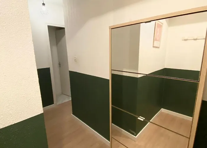 Grand Neuf, Lumineux Et Au Calme ! Equipe -